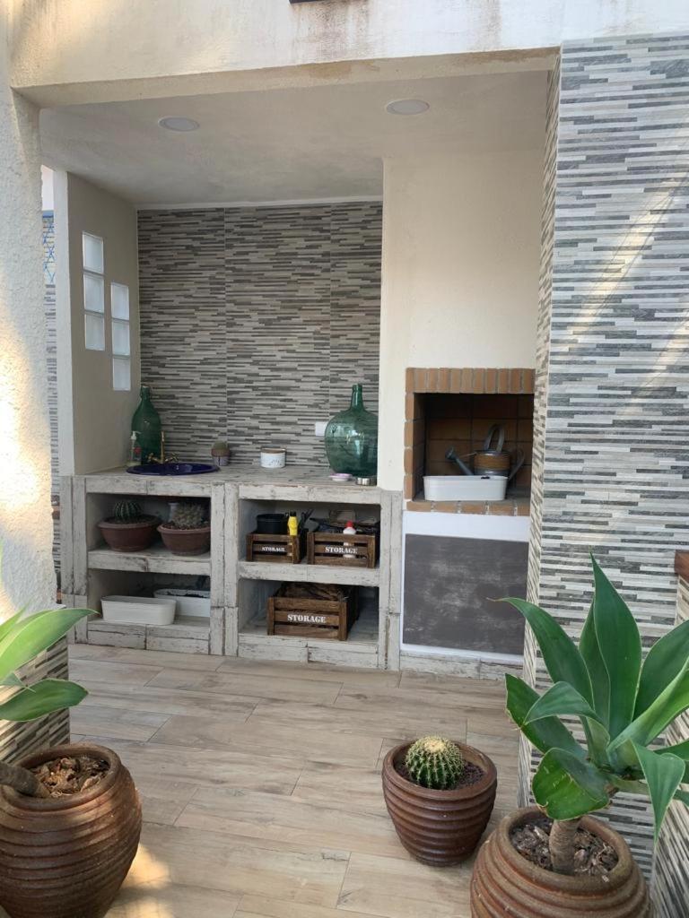 Lovely House Near The Beach กาลาเฟลล์ ภายนอก รูปภาพ